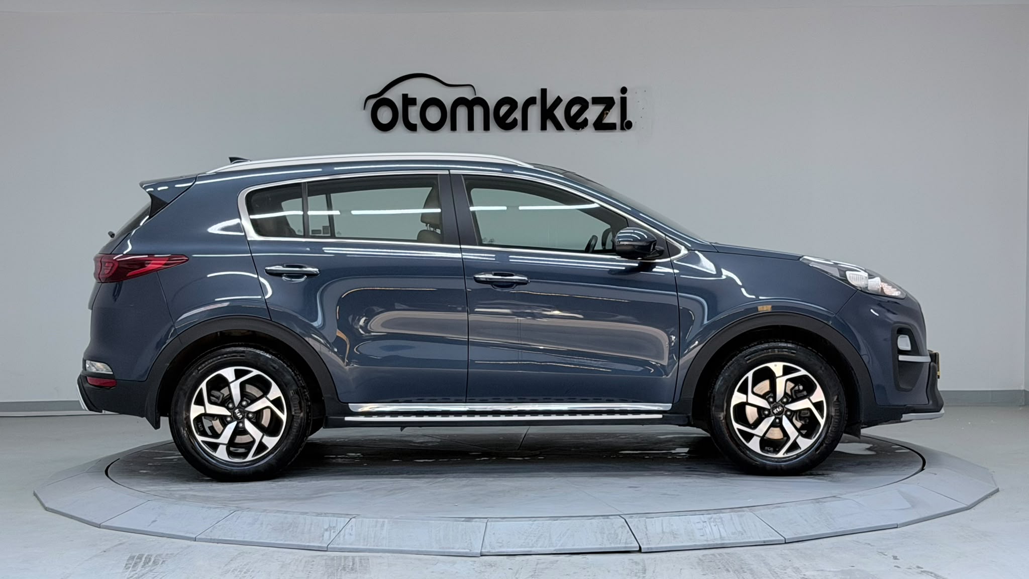 KIA SPORTAGE 7